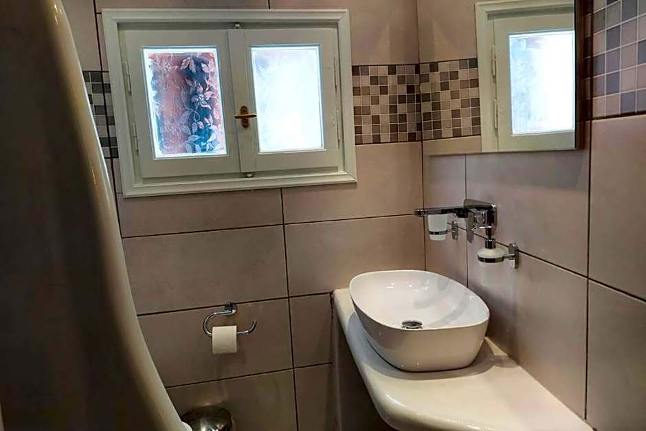 Παραδοσιακό σπίτι εντός της Χώρας της Ίου