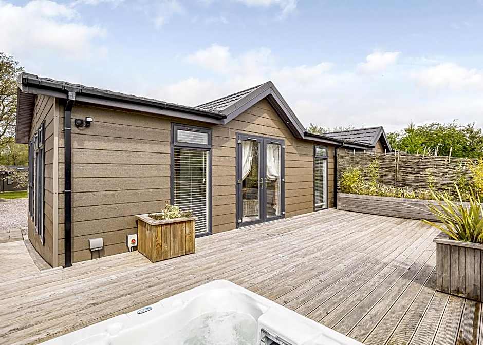 Ladera Retreat Lodges