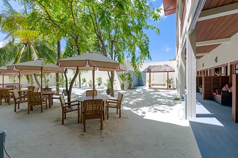 Araamu Hotels Maldives at Dhiffushi