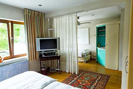 Triple Room with Garden View