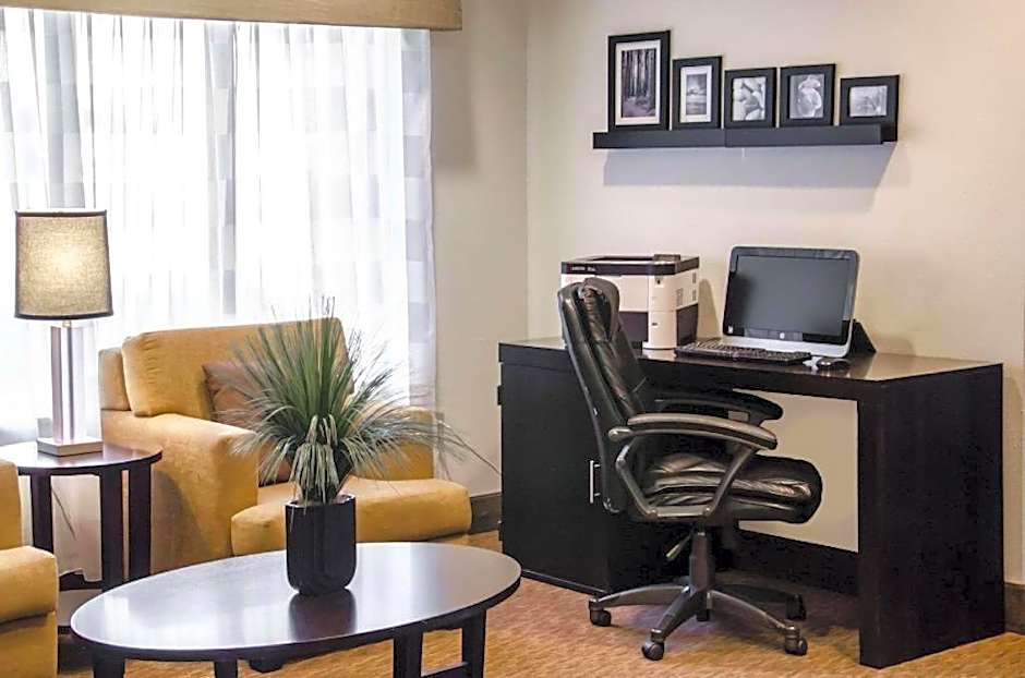 Sleep Inn Airport - Billy Graham Parkway