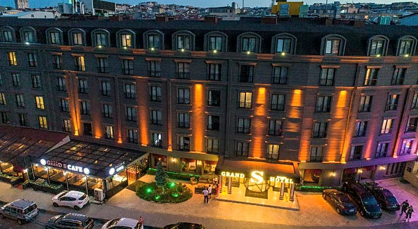 Grand S Hotel