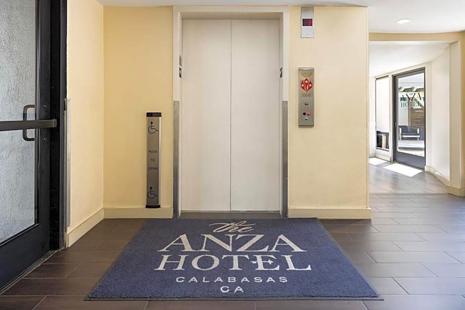 The Anza - A Calabasas Hotel