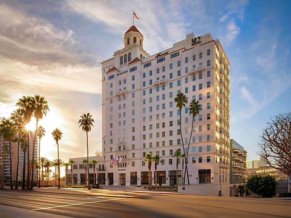 Fairmont Breakers Long Beach