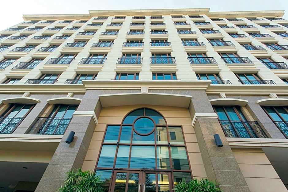 Thomson Residence Hotel