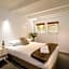 Cranbury Court Apartments