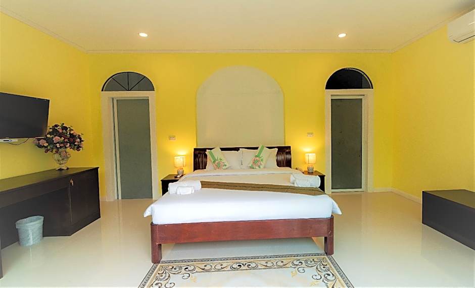 Photo 1 of 5 of Standard Villa
