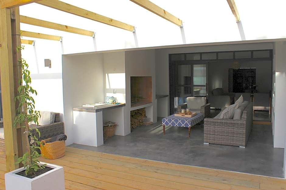 Whale Rock Luxury Lodge