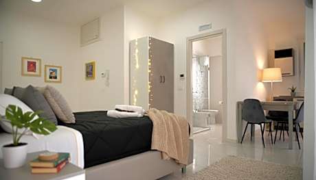 Studio Apartment with Balcony