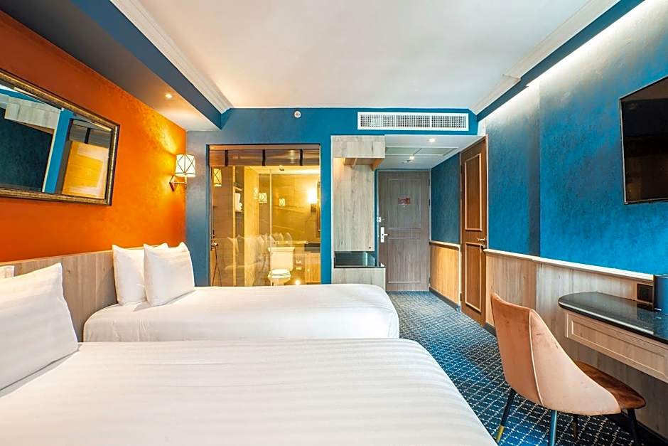 The Coach Hotel Sukhumvit