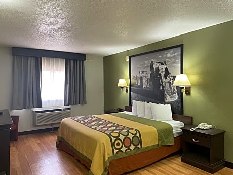 King Room - Non-Smoking