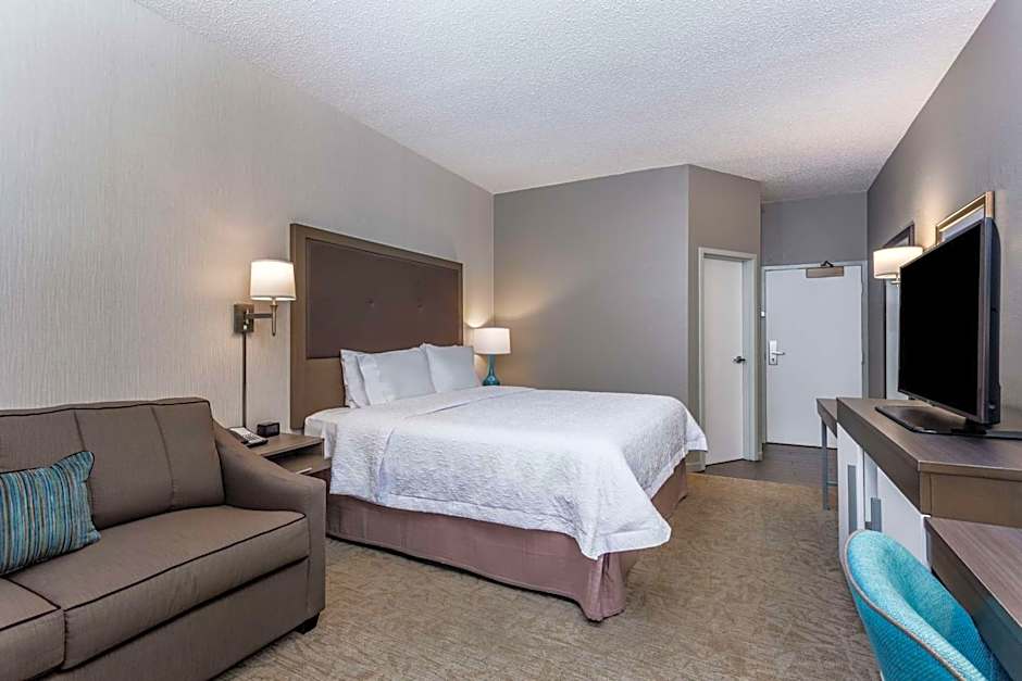 Hampton Inn Milwaukee-Airport
