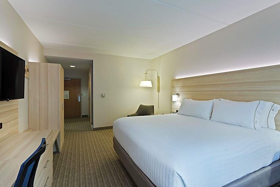 Holiday Inn Express & Suites Tavares By IHG
