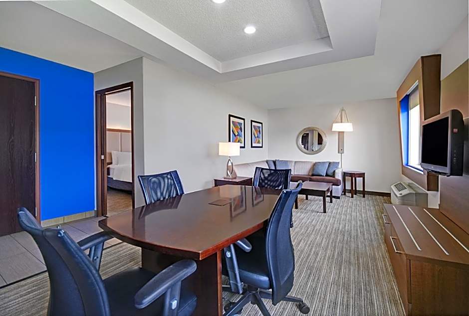 Holiday Inn Express Marshall By IHG