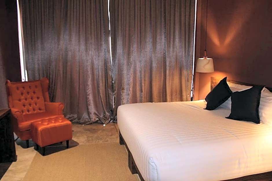 The Glory River Kwai Hotel