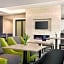 La Quinta Inn & Suites by Wyndham Burlington