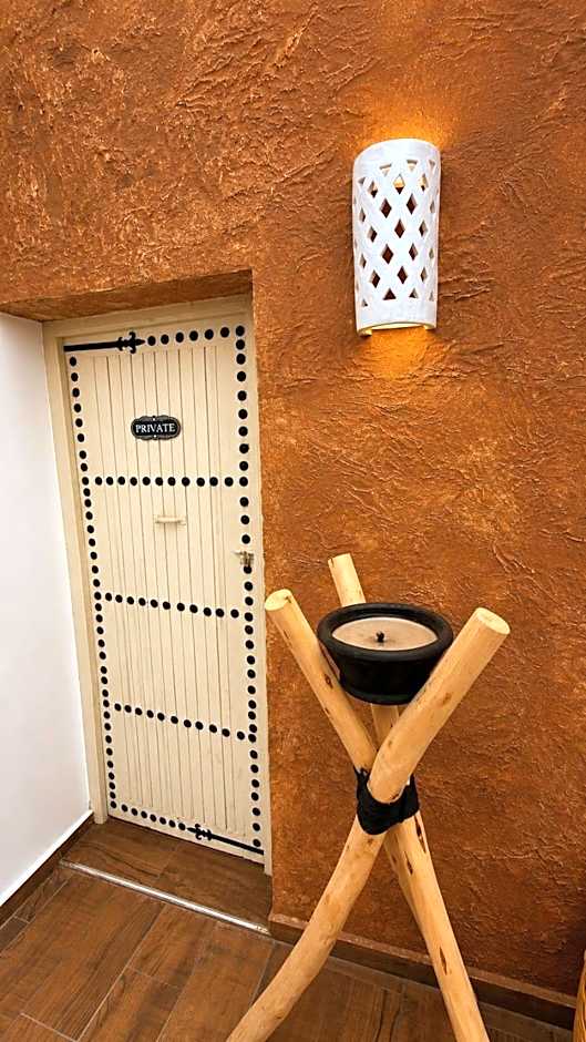 Thayri Hostel - Sea View