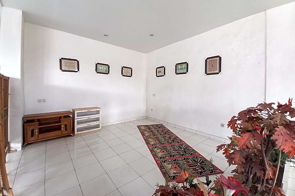 Cemara House Syariah RedPartner