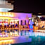 Tinas Plus Hotel