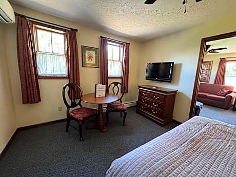 Queen Suite with Sofa Bed