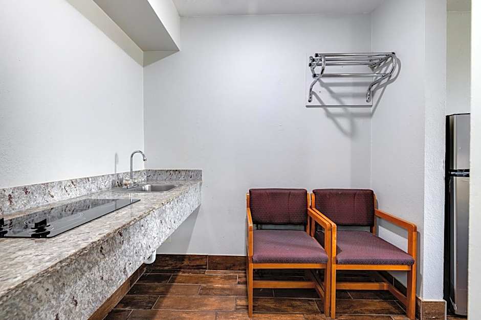 Hotel O Luxury Inn Channelview Baytown I-10