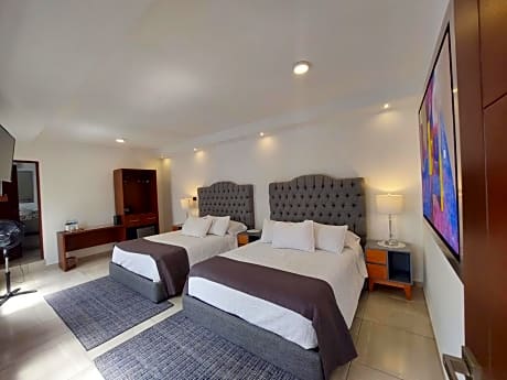 Deluxe Double Room with Shower