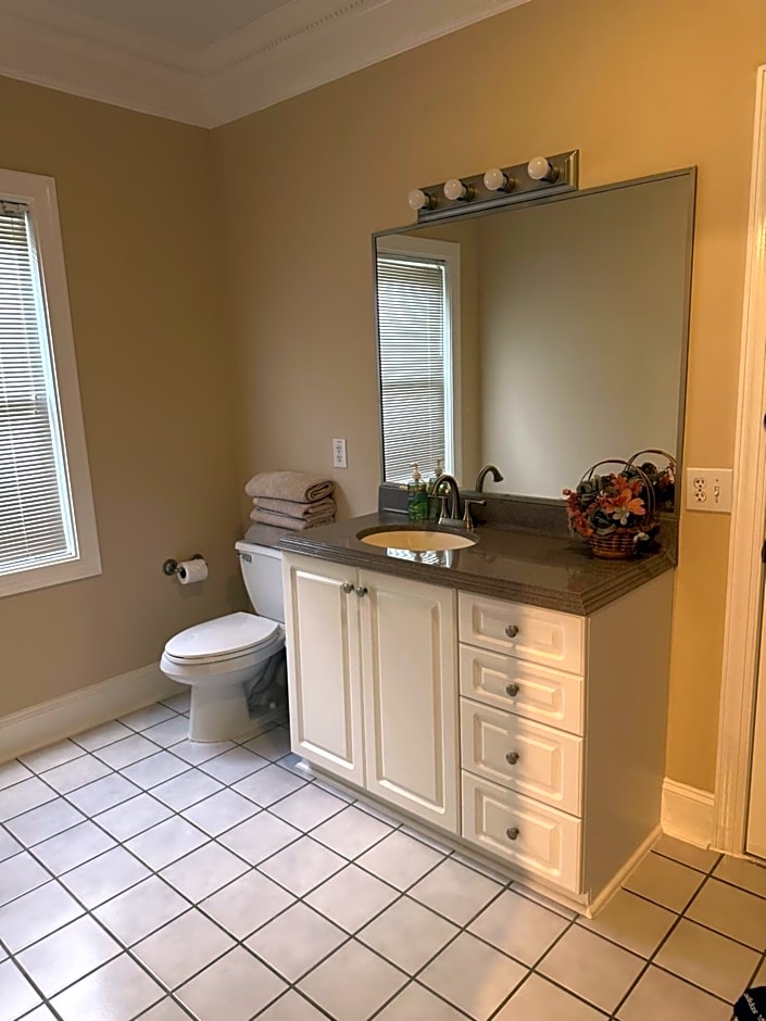 MooreField Suites Greensboro East