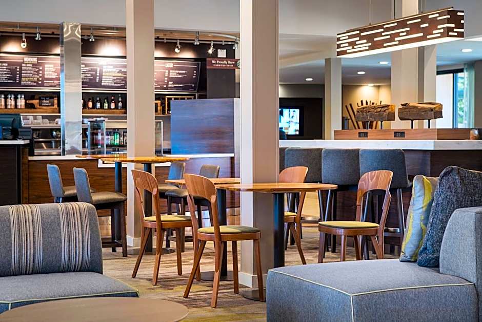 Courtyard by Marriott Irvine John Wayne Airport/Orange County