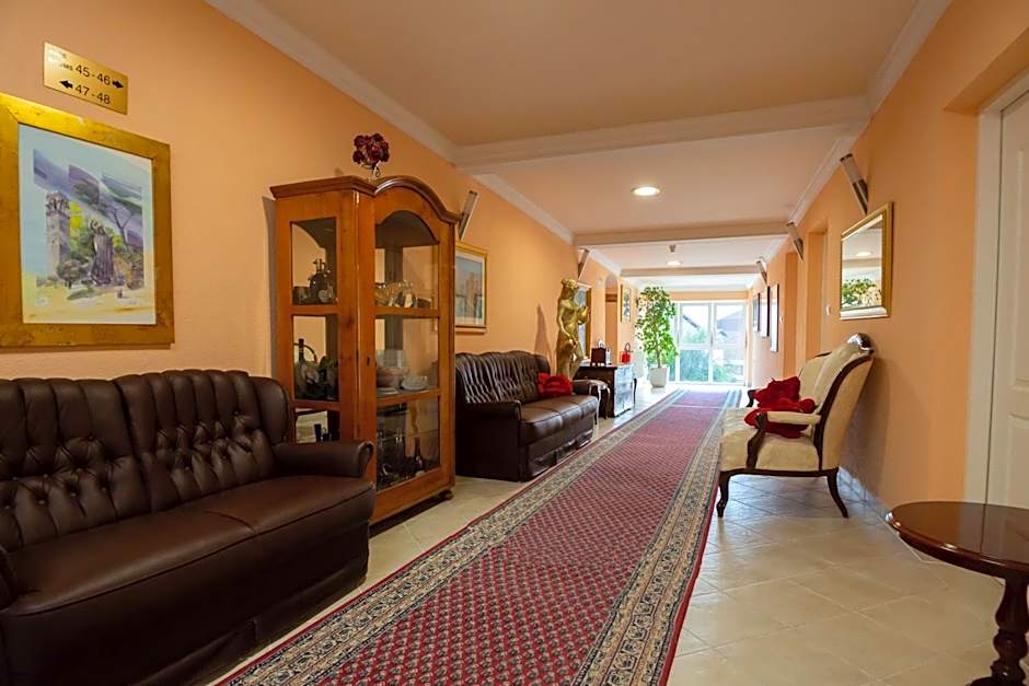 Hotel Vila Tina