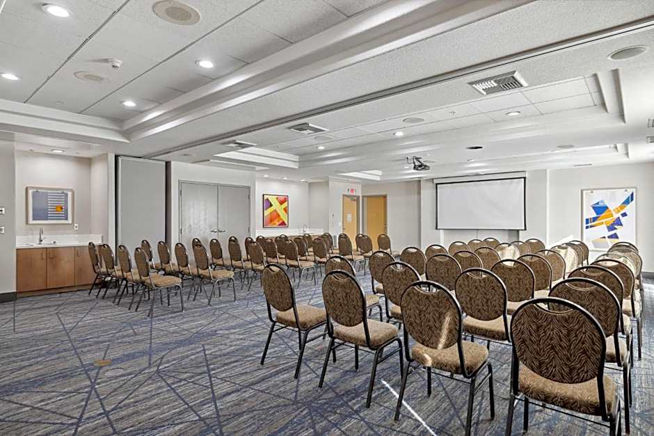 Holiday Inn Express Hotel & Suites Vacaville By IHG