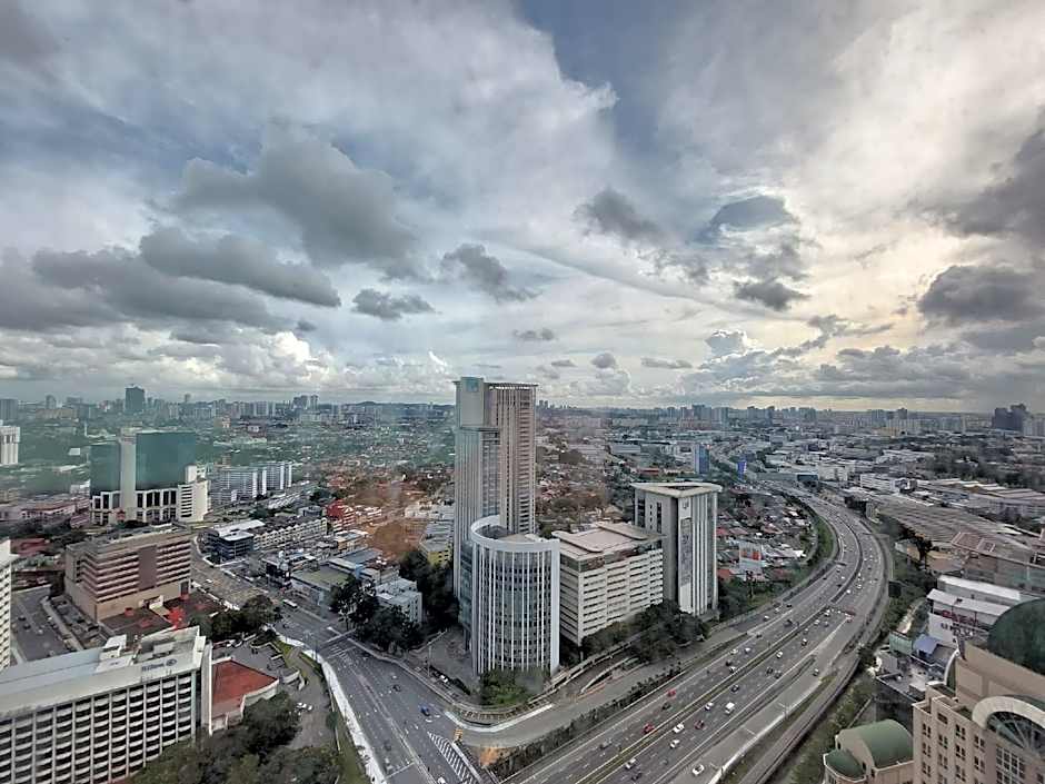 Cozy Loft, Pinnacle PJ#5 (3pax)