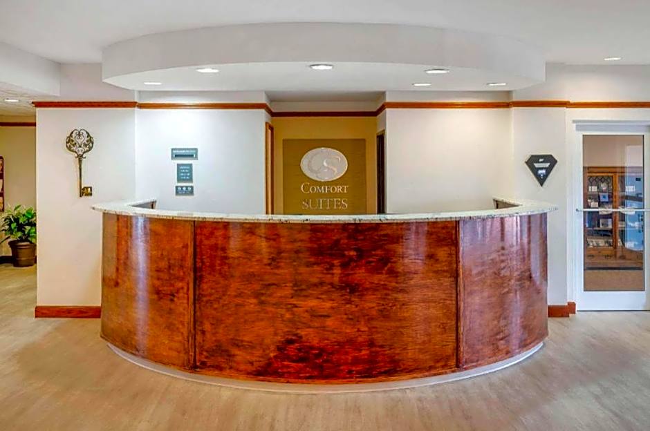 Comfort Suites