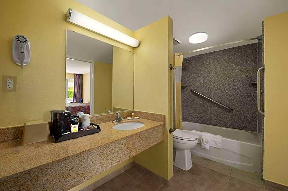 Rose Garden Inn & Suites Thomasville