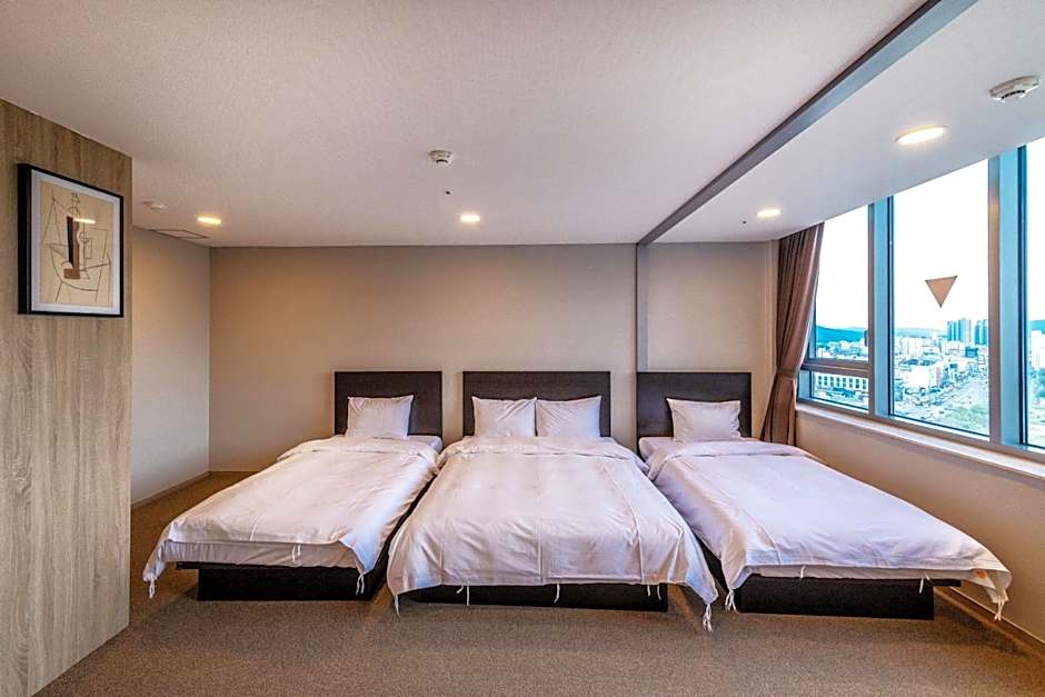 The Triny Urban Suites