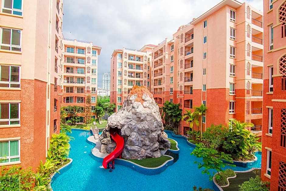 Seven Sea Condo & Water Park Pattaya By the Sea