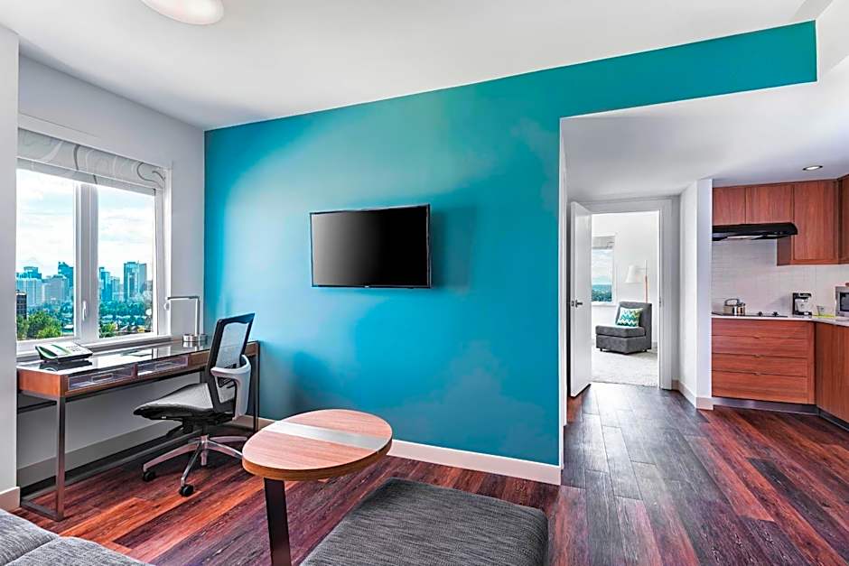 Element Calgary Airport