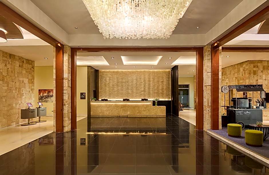 Summit Hotel Tacloban