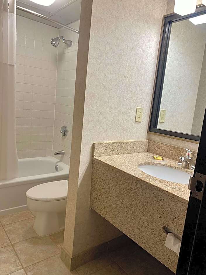Best Western Plus Kelly Inn