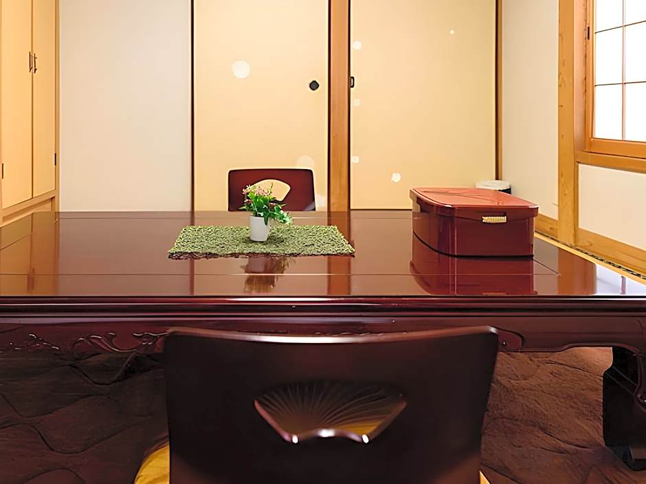 Yufuin Onsen Ryokan Jinnouchi