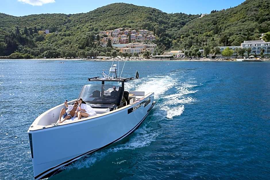 Nido, Mar-Bella Collection an SLH hotel