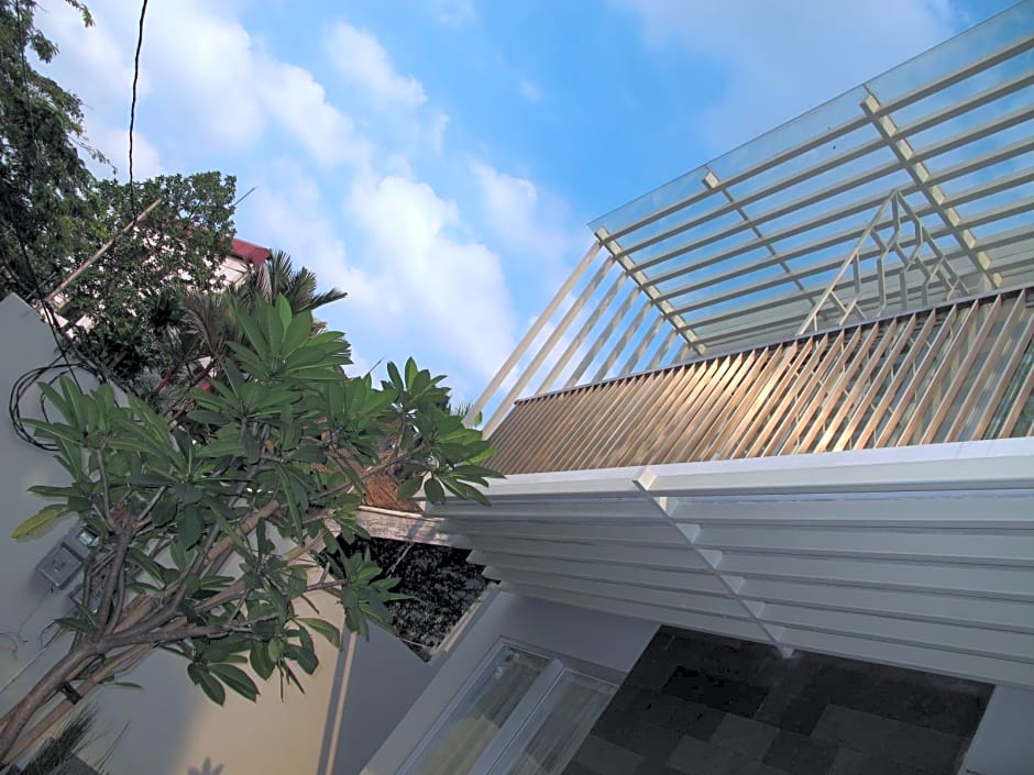 Sampit Residence Managed By Flat06