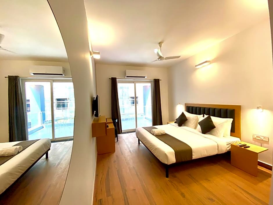 Amigos Candolim Beach