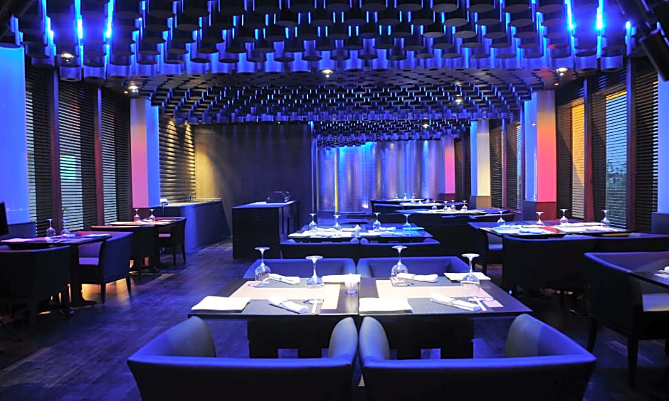 The Lalit Ashok Bangalore Hotel