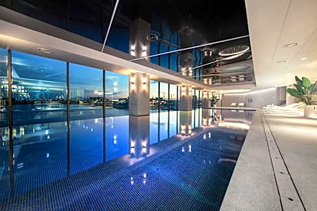 Premier Family Twin Room + Swimming Pool