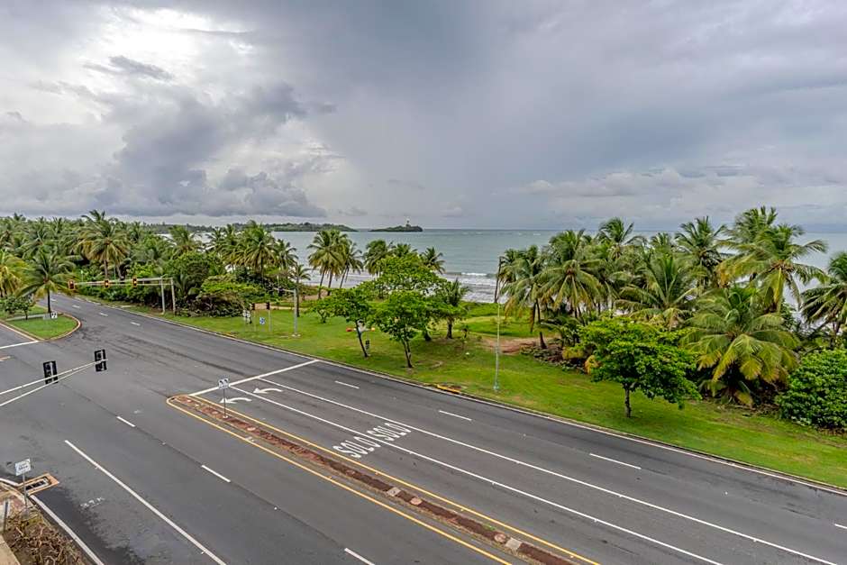 Comfort Inn & Suites Levittown