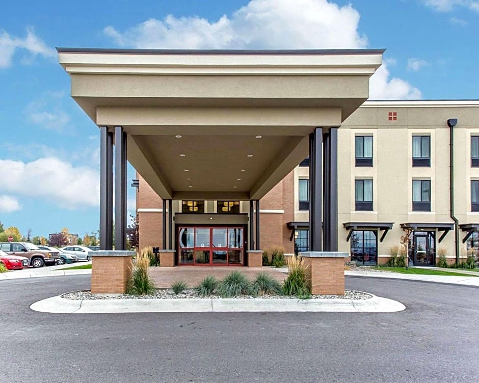 Comfort Suites Airport-University