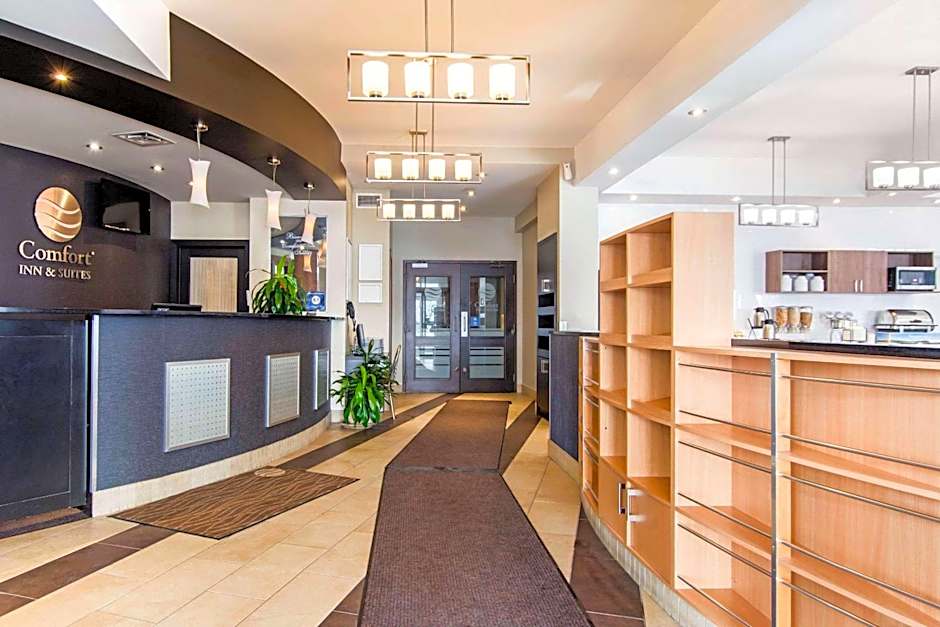 Comfort Inn & Suites