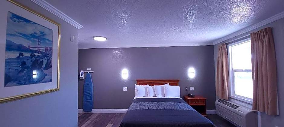 Sycamore Inn Chico University Area