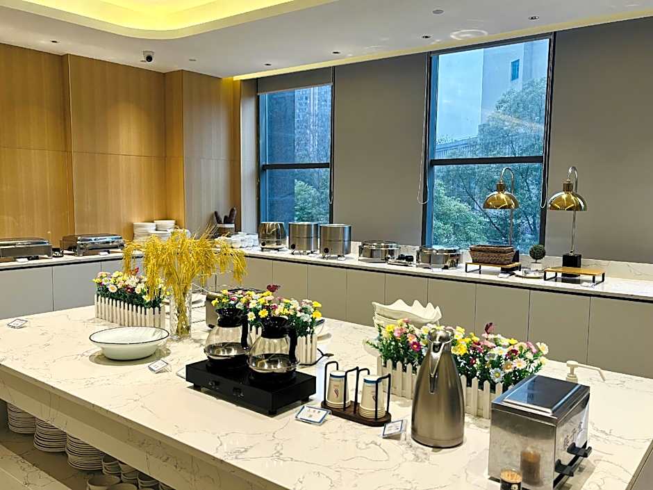 Lavande Hotel Yichang Railway East Station Branch