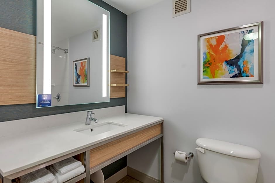 Hilton Garden Inn Suffolk Riverfront